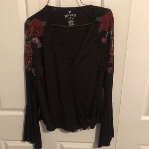 American Eagle flowy crisscross shirt